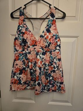 Lands' End Floral V-Neck Swim Tank Top in Coral, Navy & Teal